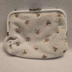 Elegant Floral Beaded Clutch